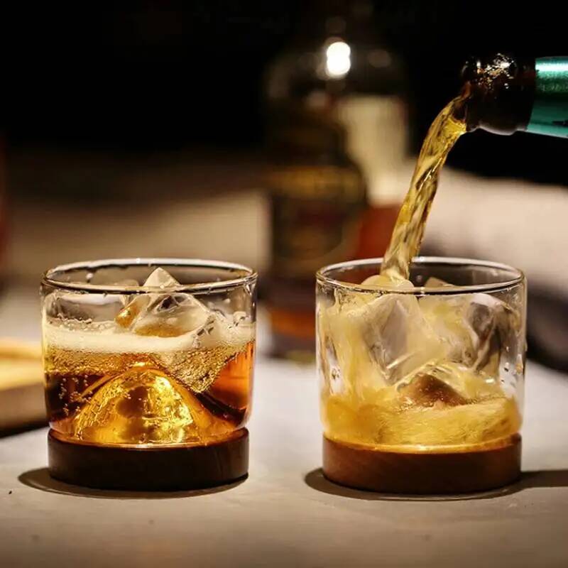 Japanese Style Walnut Coaster  - Wine Vodka Beer recensie en prijs
